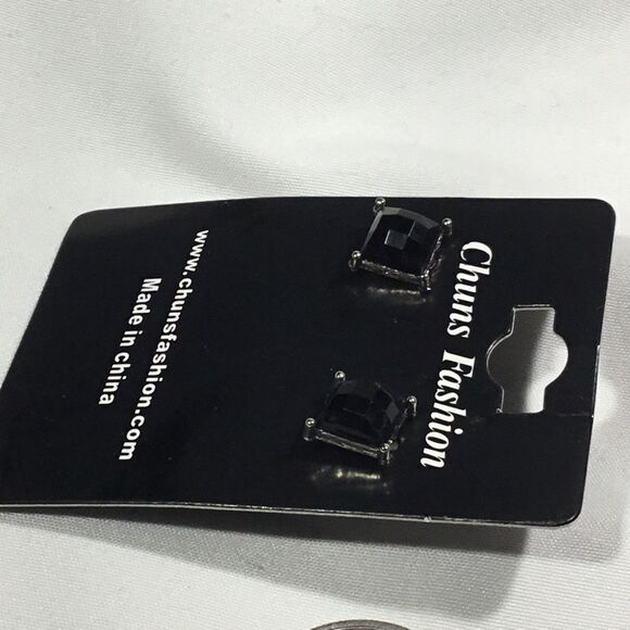 Large Black Stud Earrings (UC3) - Picture 1 of 5